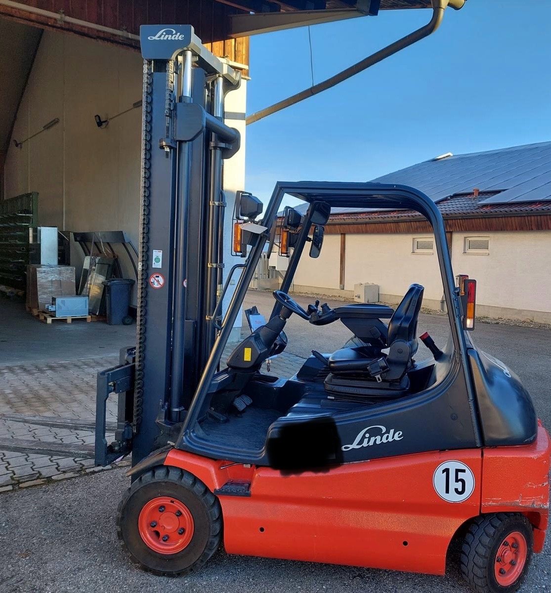 Frontstapler typu Linde E 30-02, Gebrauchtmaschine v Neumarkt Sankt Veit (Obrázok 1)