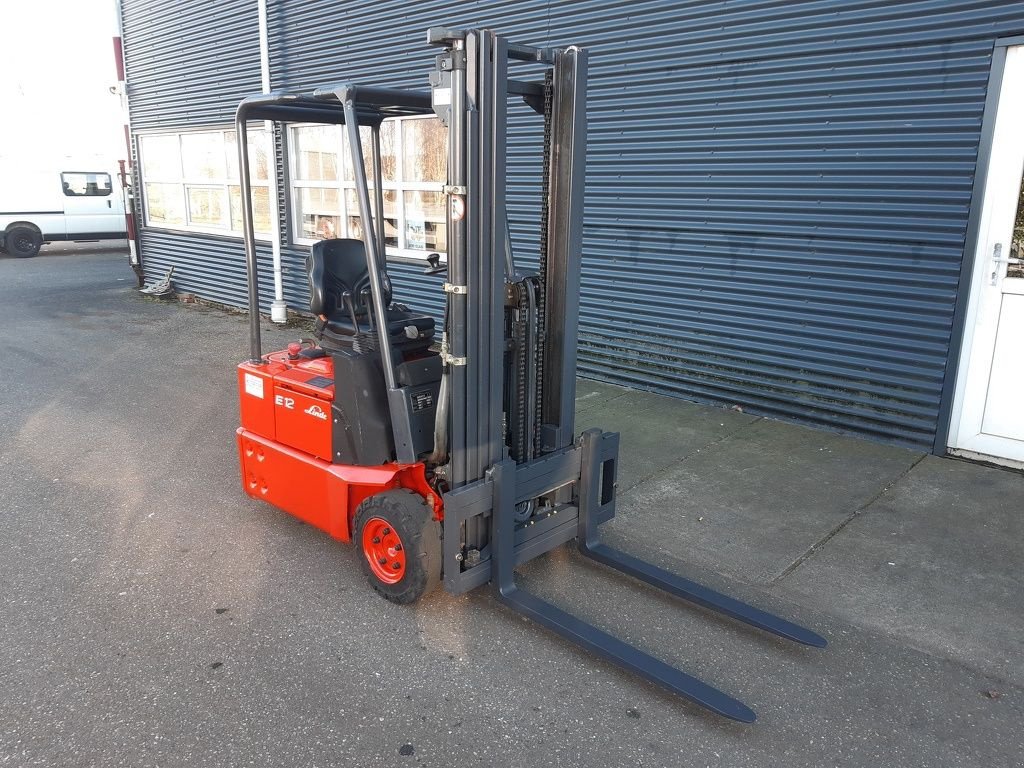 Frontstapler du type Linde E12Z-02, Gebrauchtmaschine en Mijdrecht (Photo 3)