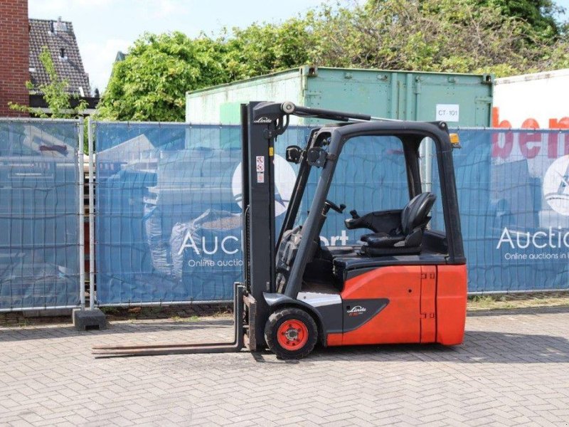 Frontstapler typu Linde E16-02, Gebrauchtmaschine v Antwerpen (Obrázek 1)