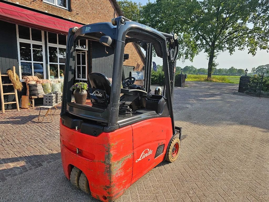 Frontstapler des Typs Linde E16 freelift sideschift bj 2012 elektrische heftruck, Gebrauchtmaschine in Scherpenzeel (Bild 3)