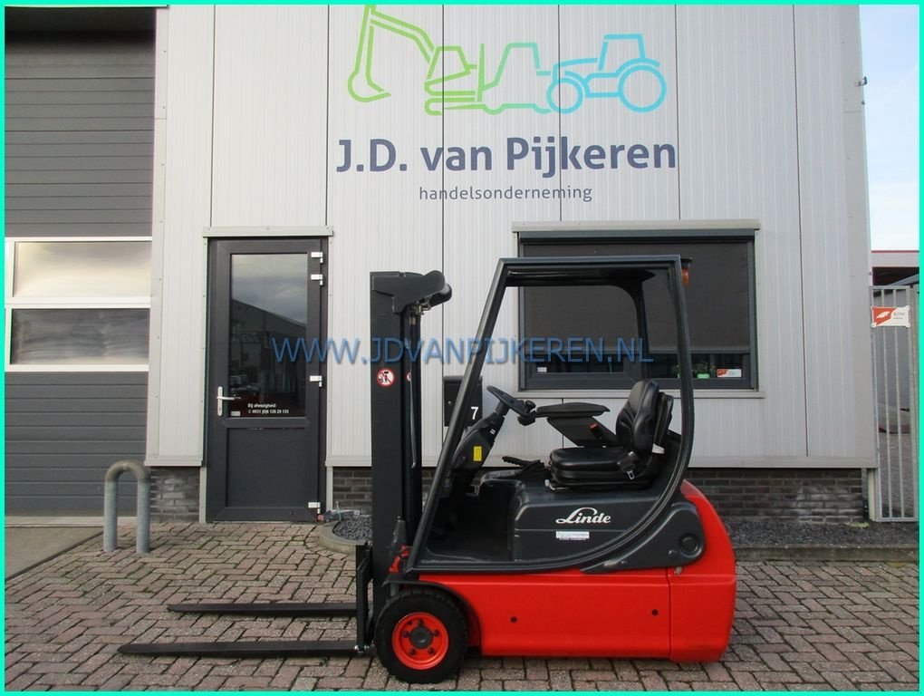 Frontstapler del tipo Linde E16C-02, Gebrauchtmaschine en IJsselmuiden (Imagen 1)