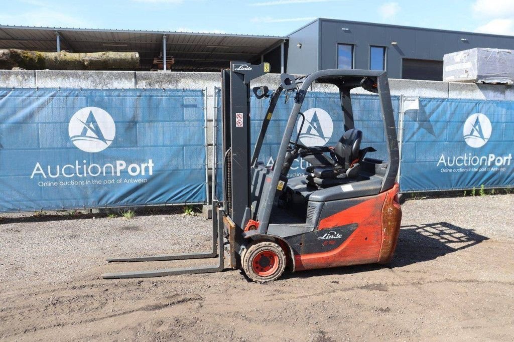 Frontstapler Türe ait Linde E16C, Gebrauchtmaschine içinde Antwerpen (resim 1)