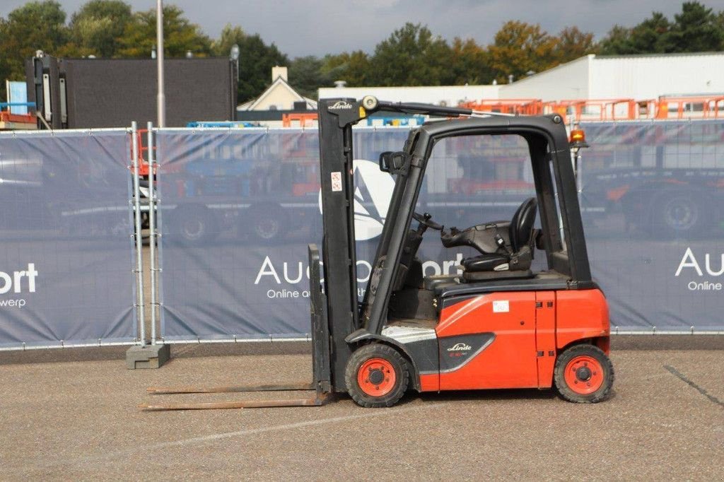 Frontstapler typu Linde E16P-02, Gebrauchtmaschine v Antwerpen (Obrázek 1)