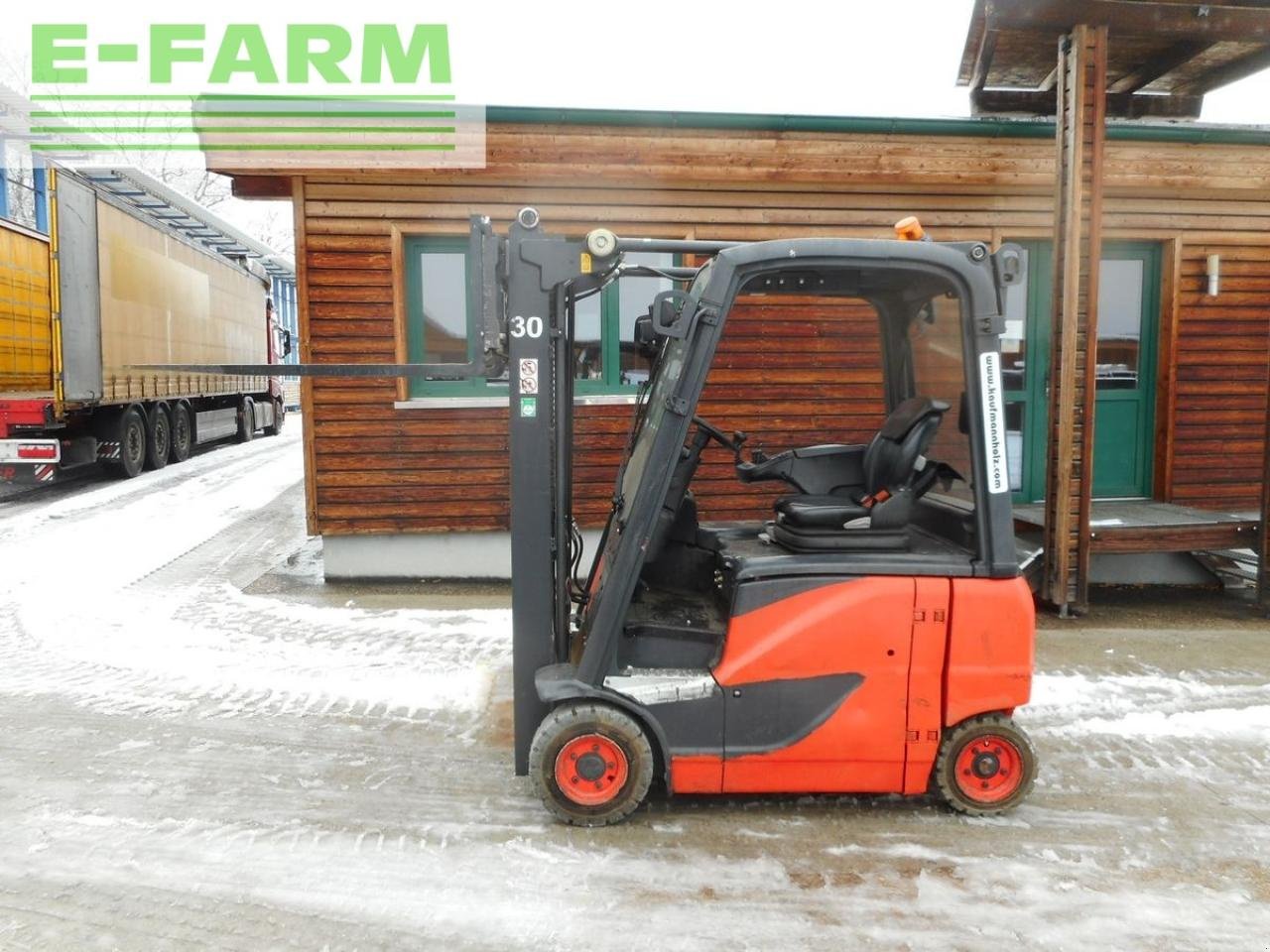 Frontstapler typu Linde e16ph-02 mit freihubmast und seitenschieber, Gebrauchtmaschine v ST. NIKOLAI/DR. (Obrázek 6)