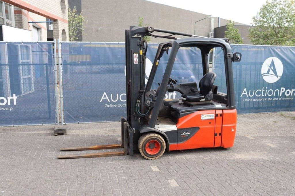 Frontstapler del tipo Linde E18-02, Gebrauchtmaschine en Antwerpen (Imagen 1)