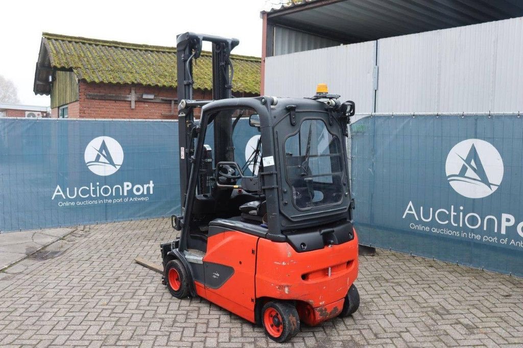 Frontstapler del tipo Linde E20PH-02, Gebrauchtmaschine en Antwerpen (Imagen 3)