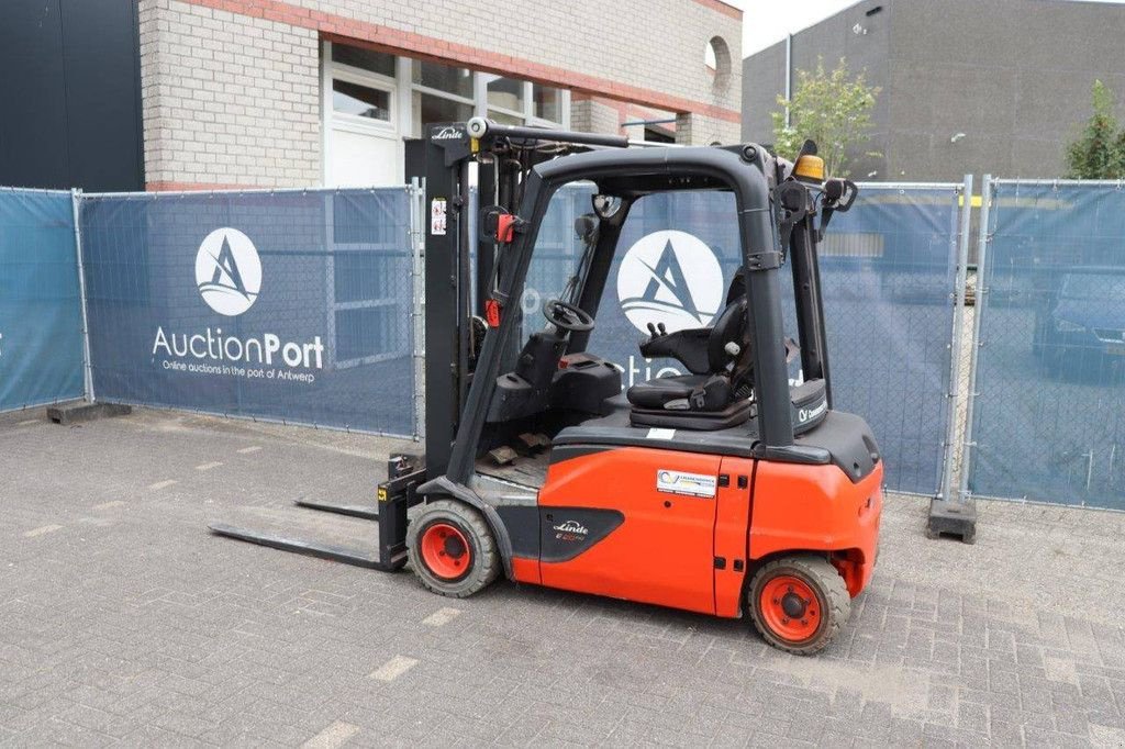 Frontstapler van het type Linde E20PL-02, Gebrauchtmaschine in Antwerpen (Foto 3)