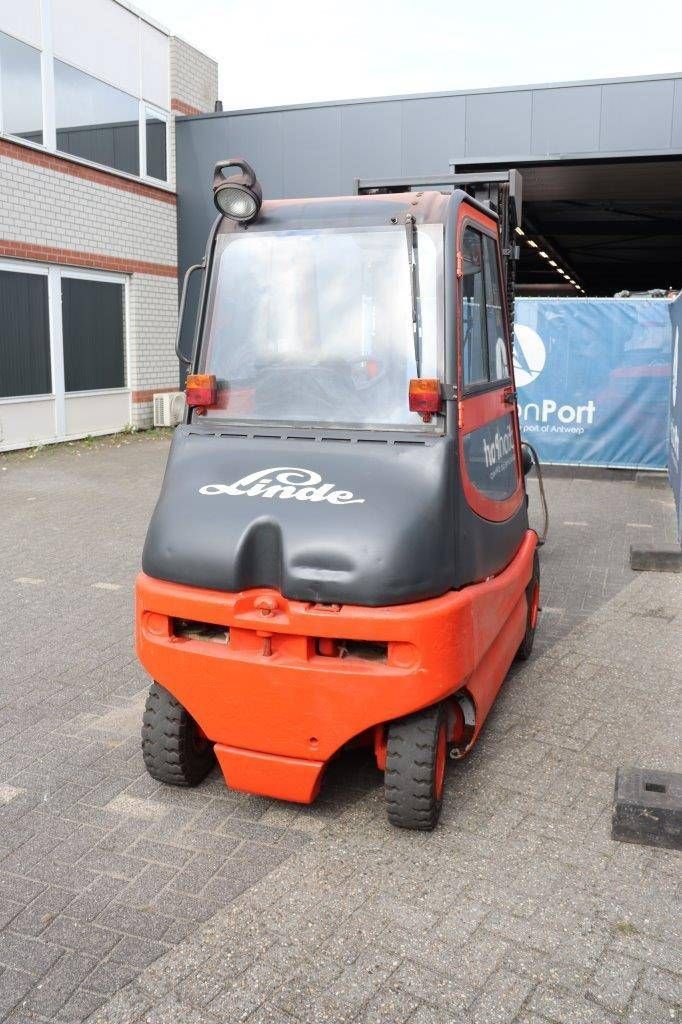 Frontstapler van het type Linde E25-01, Gebrauchtmaschine in Antwerpen (Foto 7)