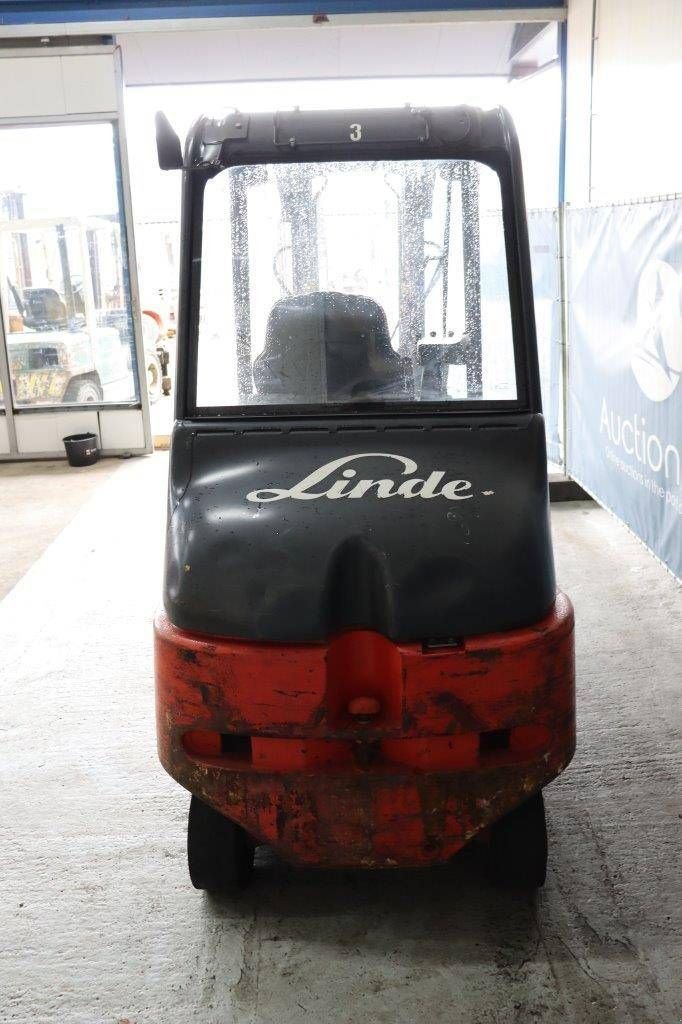 Frontstapler typu Linde E25/02, Gebrauchtmaschine w Antwerpen (Zdjęcie 4)