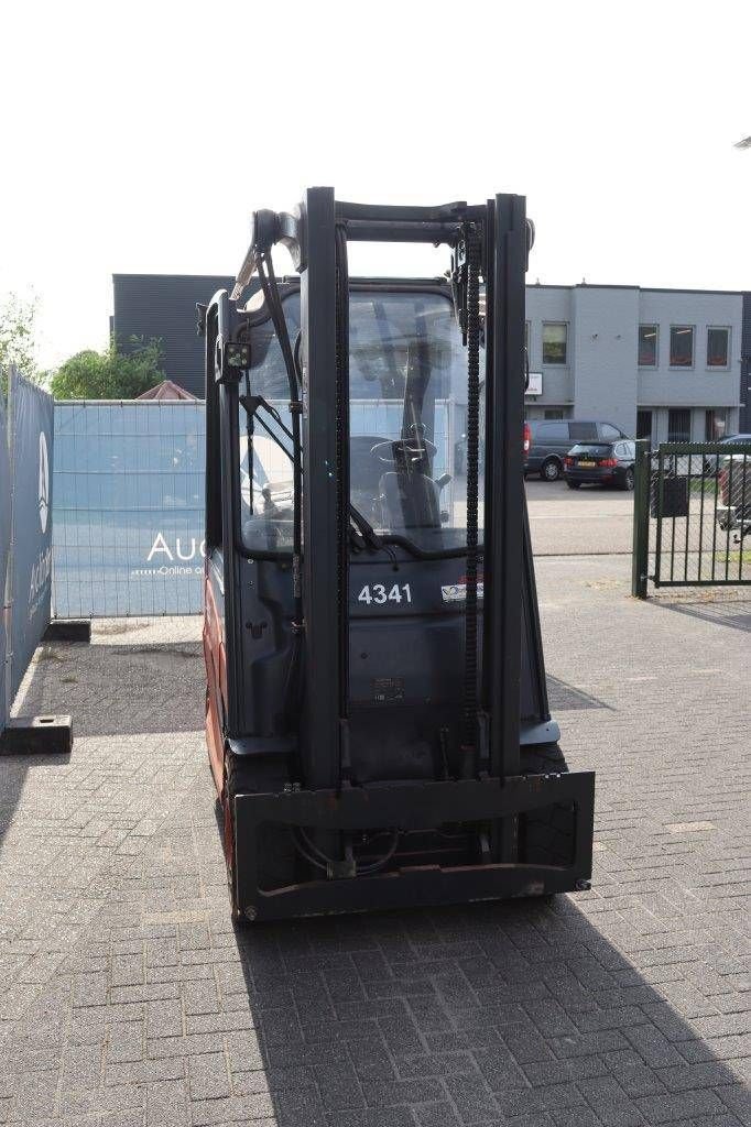 Frontstapler del tipo Linde E25HL-01/600, Gebrauchtmaschine en Antwerpen (Imagen 8)