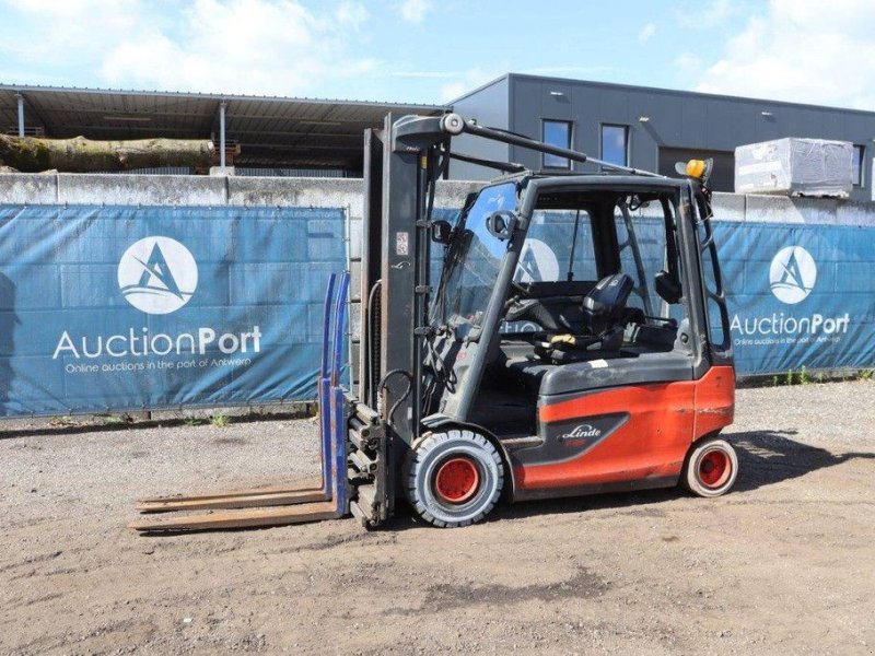 Frontstapler of the type Linde E25L-01, Gebrauchtmaschine in Antwerpen (Picture 1)