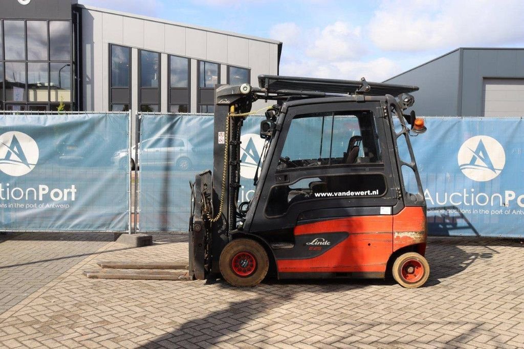 Frontstapler van het type Linde E25L-01, Gebrauchtmaschine in Antwerpen (Foto 2)