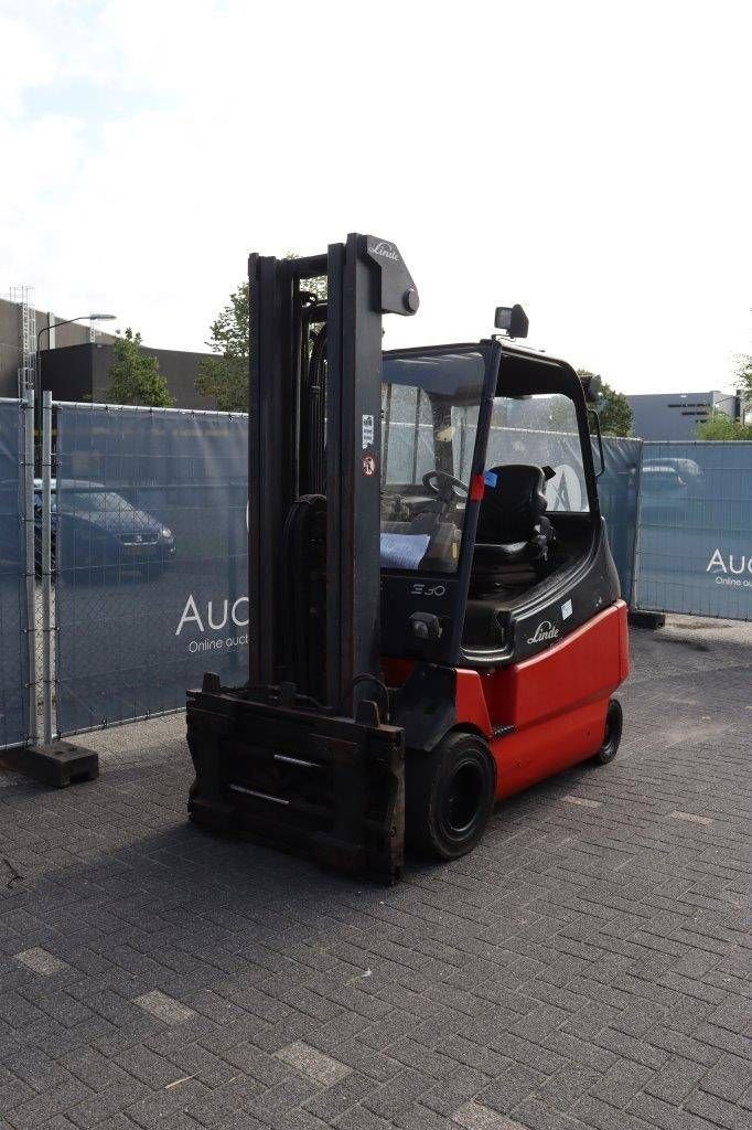 Frontstapler del tipo Linde E30/02/600, Gebrauchtmaschine en Antwerpen (Imagen 10)