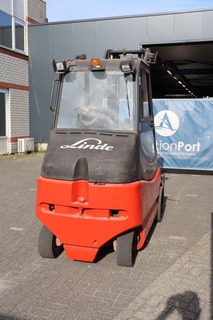 Frontstapler of the type Linde E30/02/600, Gebrauchtmaschine in Antwerpen (Picture 7)