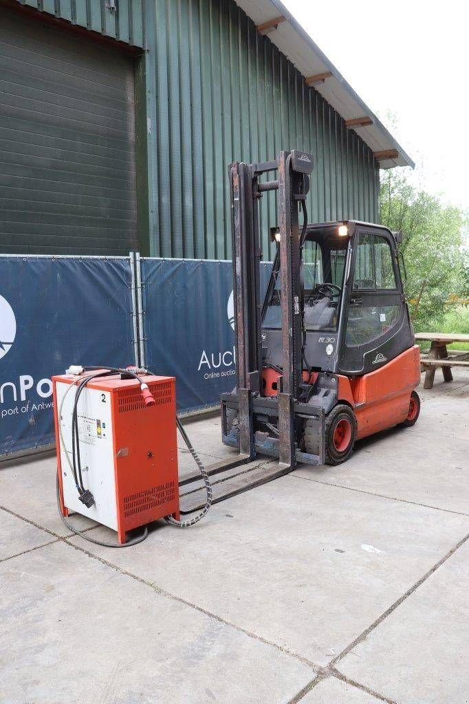 Frontstapler typu Linde E30/600-02, Gebrauchtmaschine v Antwerpen (Obrázek 10)