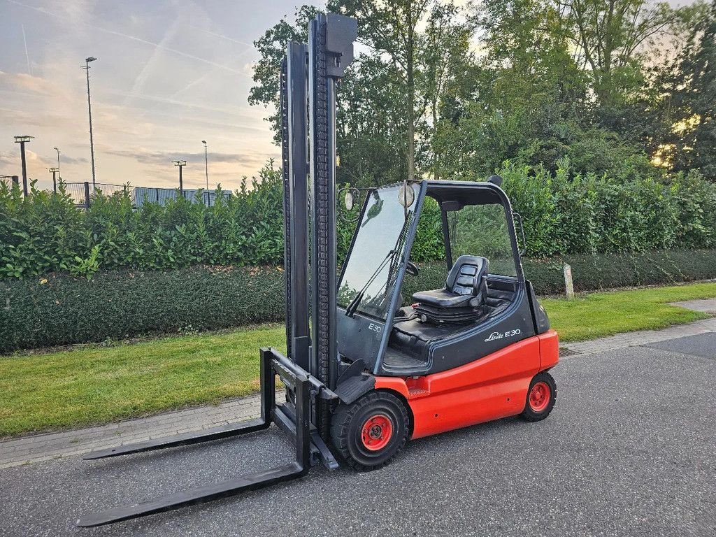 Frontstapler of the type Linde E30 Heftruck 4.65M 3000KG Sideshift, Gebrauchtmaschine in Brakel (Picture 1)