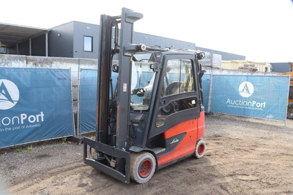 Frontstapler tip Linde E30HL-01/600, Gebrauchtmaschine in Antwerpen (Poză 9)