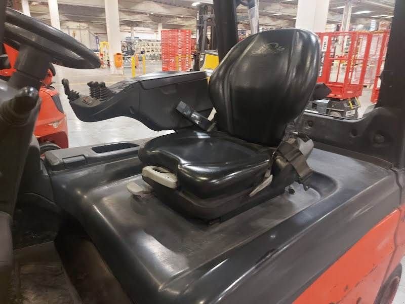 Frontstapler du type Linde E30L-01, Gebrauchtmaschine en Waregem (Photo 7)