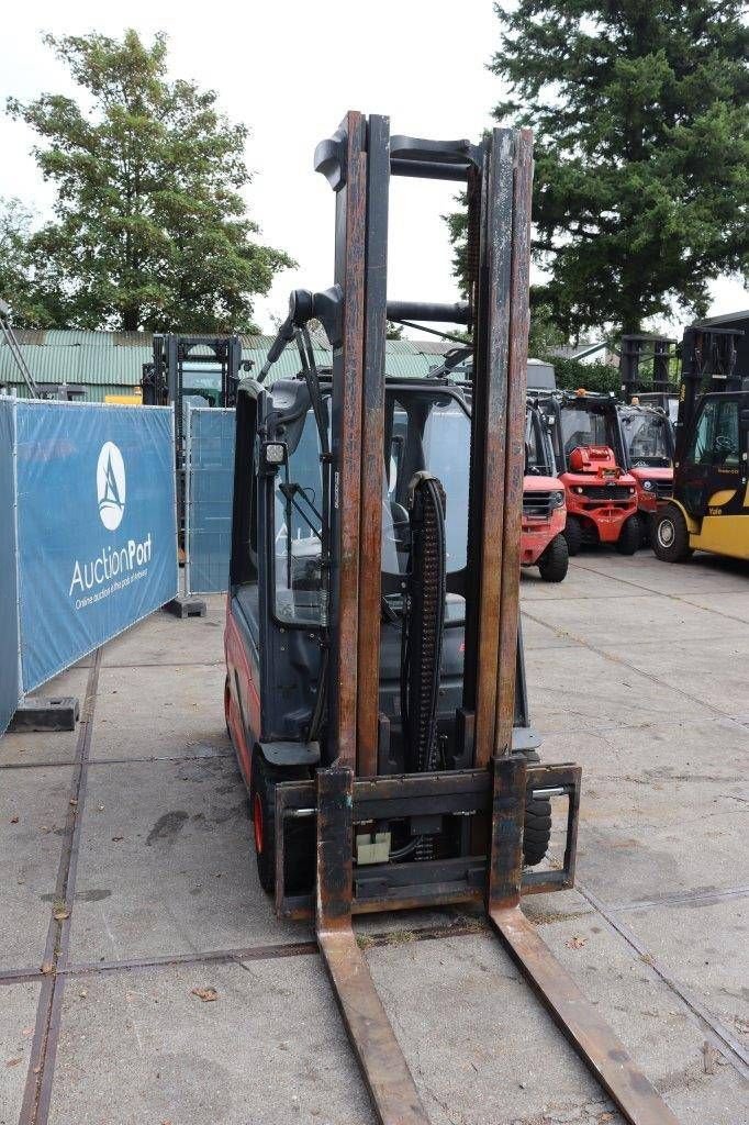 Frontstapler typu Linde E30L-01, Gebrauchtmaschine v Antwerpen (Obrázek 7)