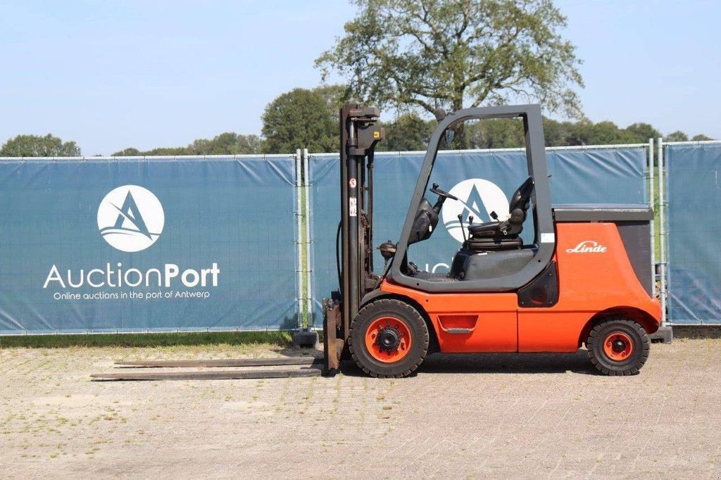 Frontstapler van het type Linde E40P, Gebrauchtmaschine in Antwerpen (Foto 2)