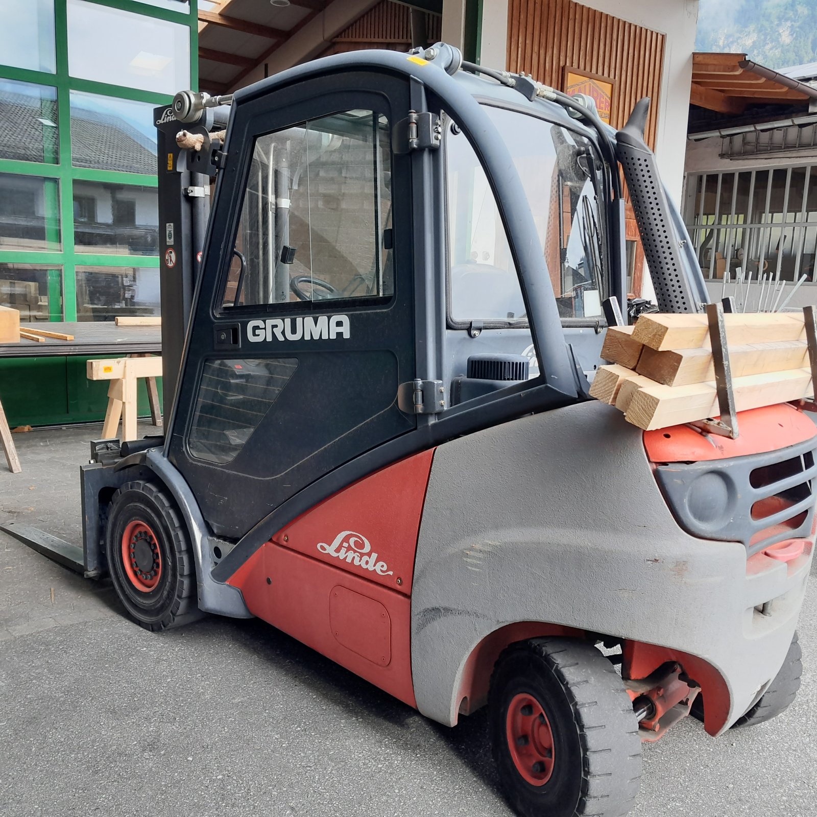 Frontstapler tip Linde H 35, Gebrauchtmaschine in Jachenau (Poză 3)