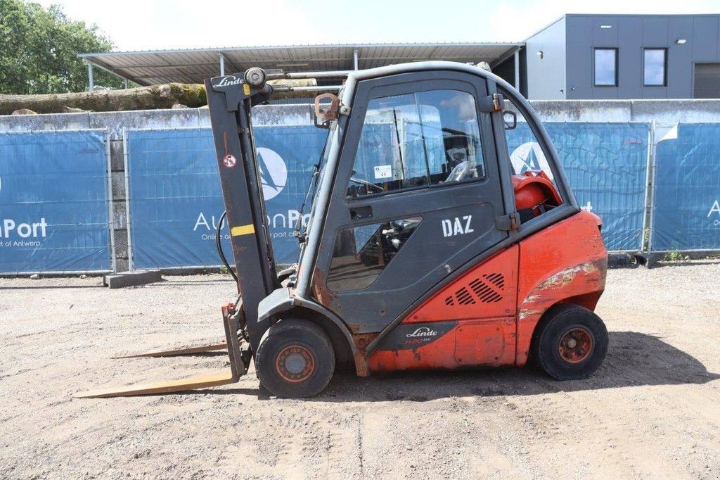 Frontstapler van het type Linde H20T-02/600, Gebrauchtmaschine in Antwerpen (Foto 2)