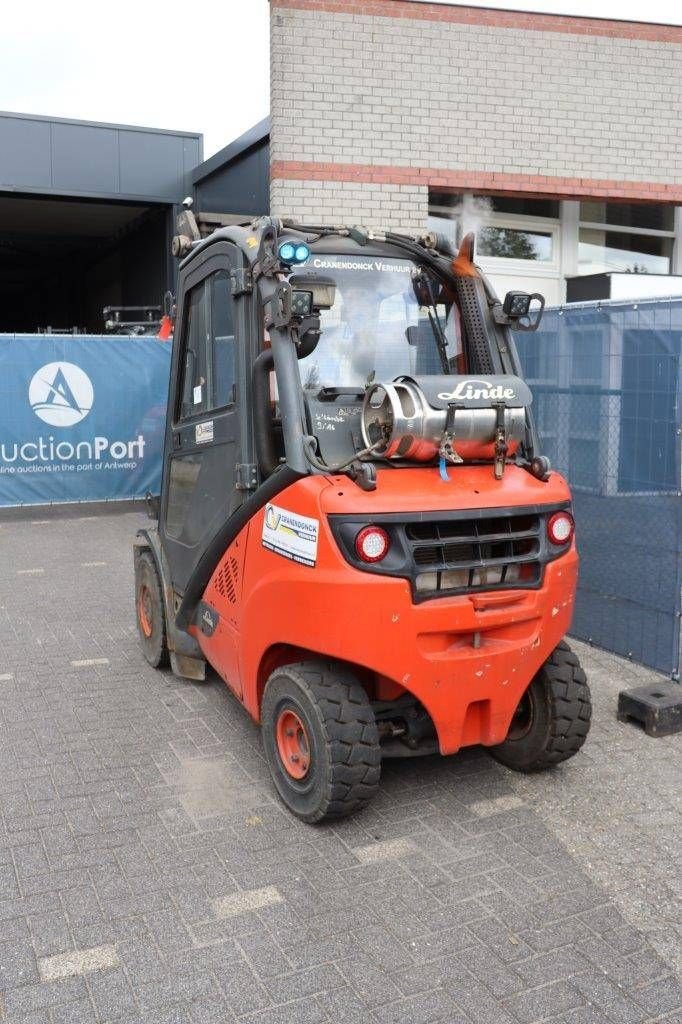 Frontstapler des Typs Linde H25T-02/600, Gebrauchtmaschine in Antwerpen (Bild 4)