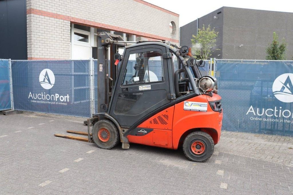 Frontstapler des Typs Linde H25T-02/600, Gebrauchtmaschine in Antwerpen (Bild 3)