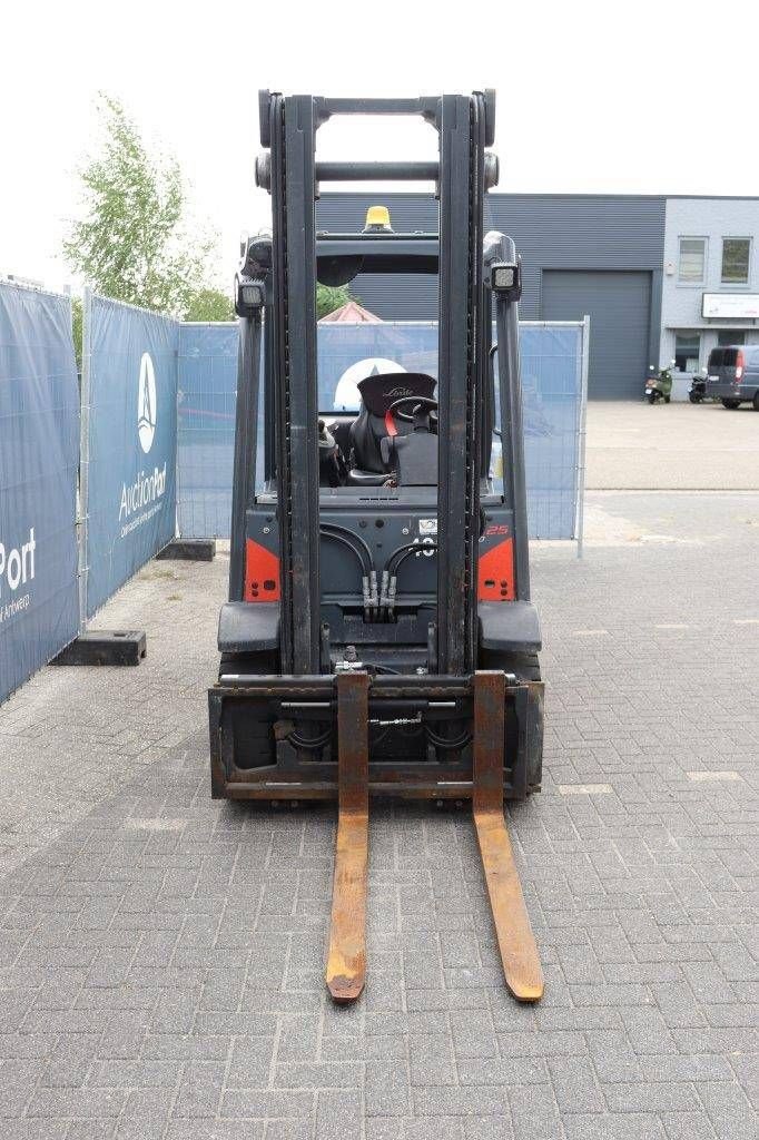 Frontstapler du type Linde H25T-02, Gebrauchtmaschine en Antwerpen (Photo 9)