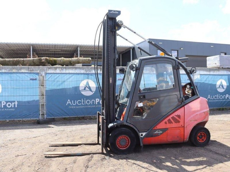 Frontstapler van het type Linde H30CNS-02, Gebrauchtmaschine in Antwerpen (Foto 1)