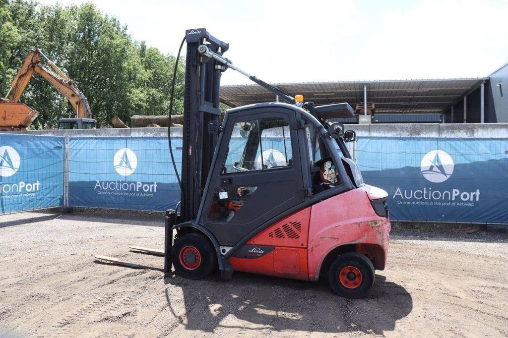 Frontstapler van het type Linde H30CNS-02, Gebrauchtmaschine in Antwerpen (Foto 3)