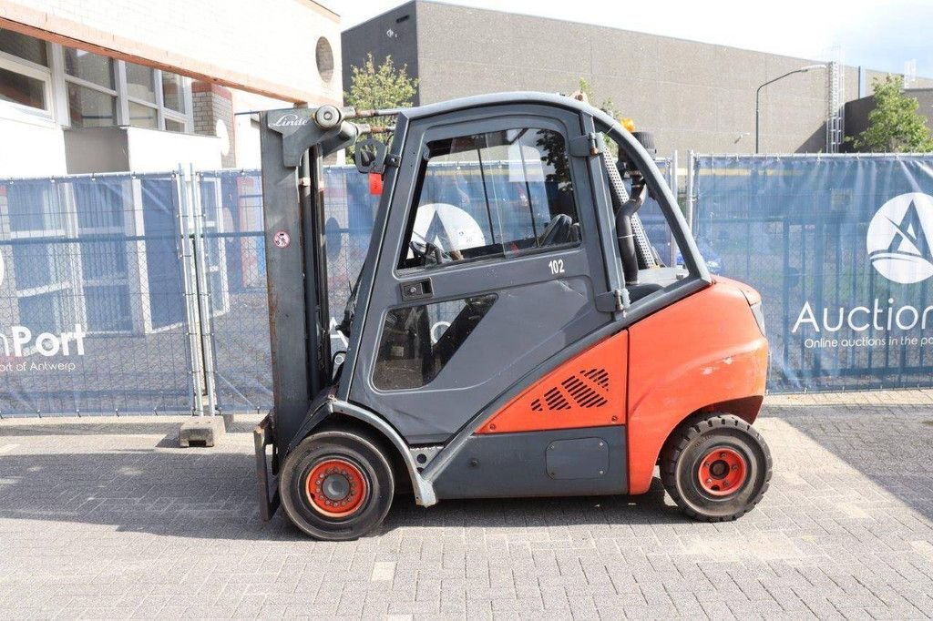 Frontstapler van het type Linde H30D-01, Gebrauchtmaschine in Antwerpen (Foto 2)