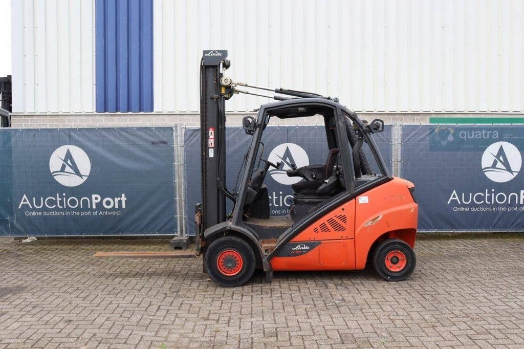 Frontstapler van het type Linde H30D-02, Gebrauchtmaschine in Antwerpen (Foto 2)