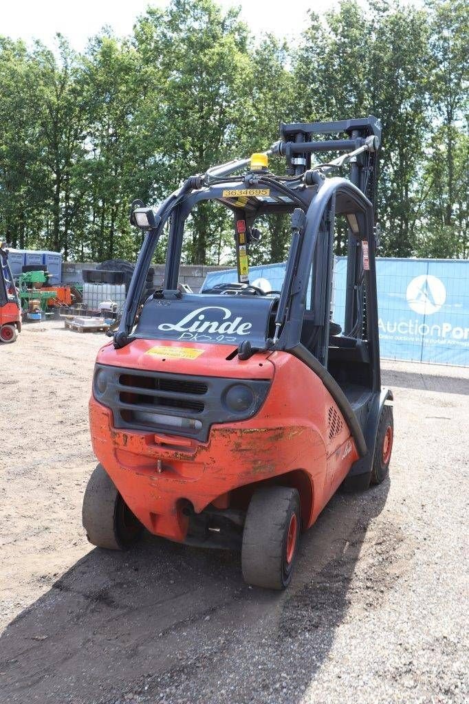 Frontstapler typu Linde H30T-01, Gebrauchtmaschine v Antwerpen (Obrázek 7)