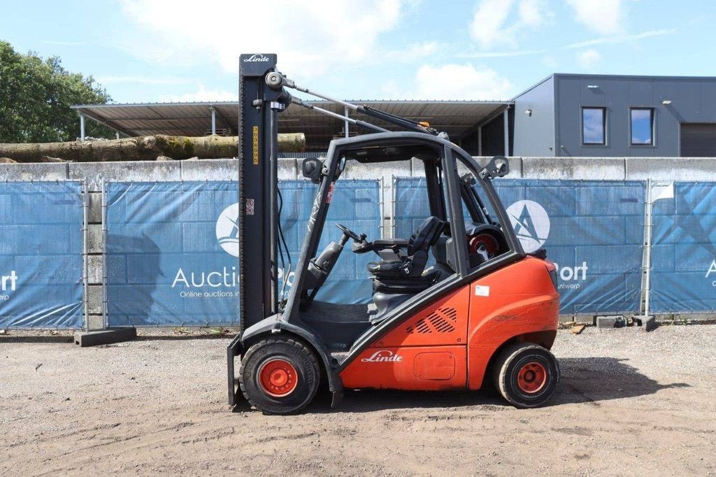 Frontstapler typu Linde H30T-01, Gebrauchtmaschine v Antwerpen (Obrázek 2)