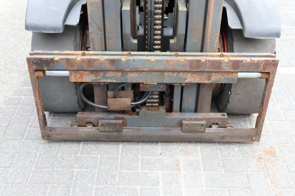 Frontstapler du type Linde H30T-02, Gebrauchtmaschine en Antwerpen (Photo 11)