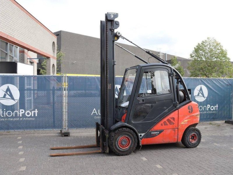 Frontstapler of the type Linde H30T-02, Gebrauchtmaschine in Antwerpen (Picture 1)