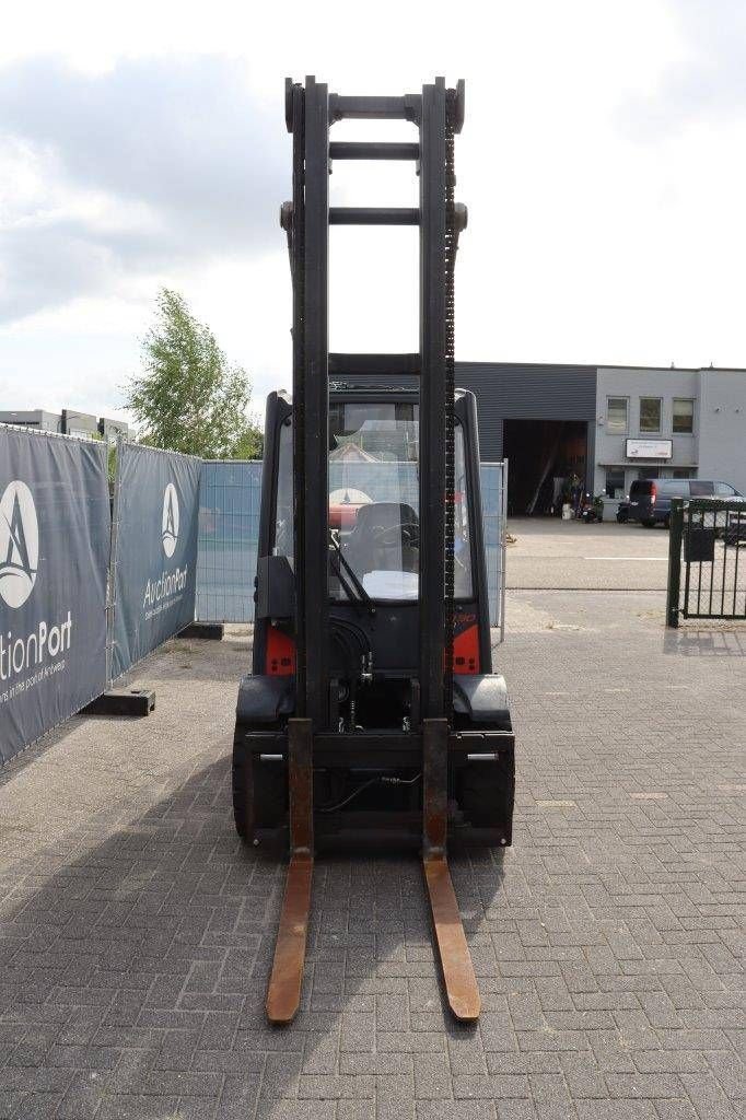 Frontstapler du type Linde H30T-02, Gebrauchtmaschine en Antwerpen (Photo 9)