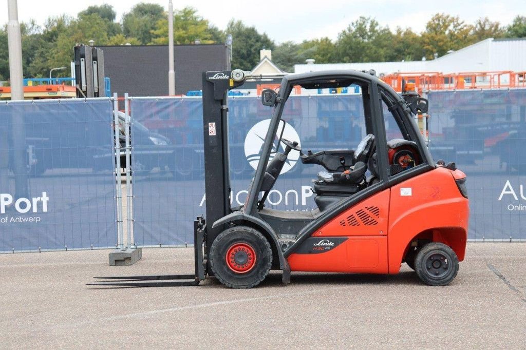 Frontstapler tip Linde H30T-02, Gebrauchtmaschine in Antwerpen (Poză 2)