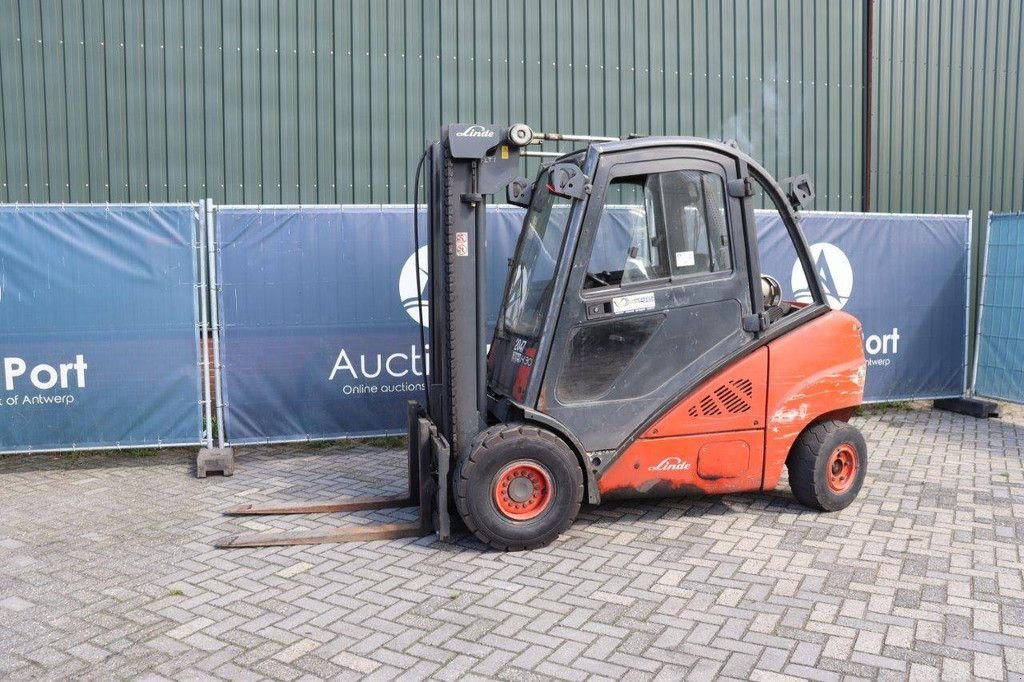 Frontstapler tip Linde H30T, Gebrauchtmaschine in Antwerpen (Poză 1)