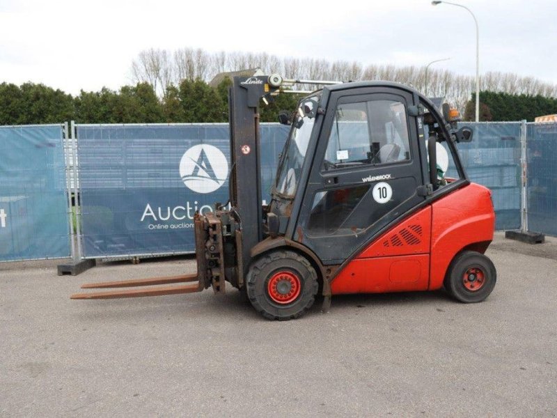 Frontstapler of the type Linde H35T-01, Gebrauchtmaschine in Antwerpen (Picture 1)