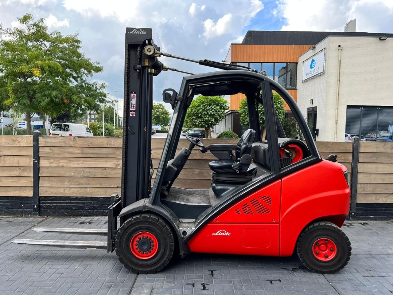 Frontstapler van het type Linde H35T, Gebrauchtmaschine in Vianen (Foto 1)