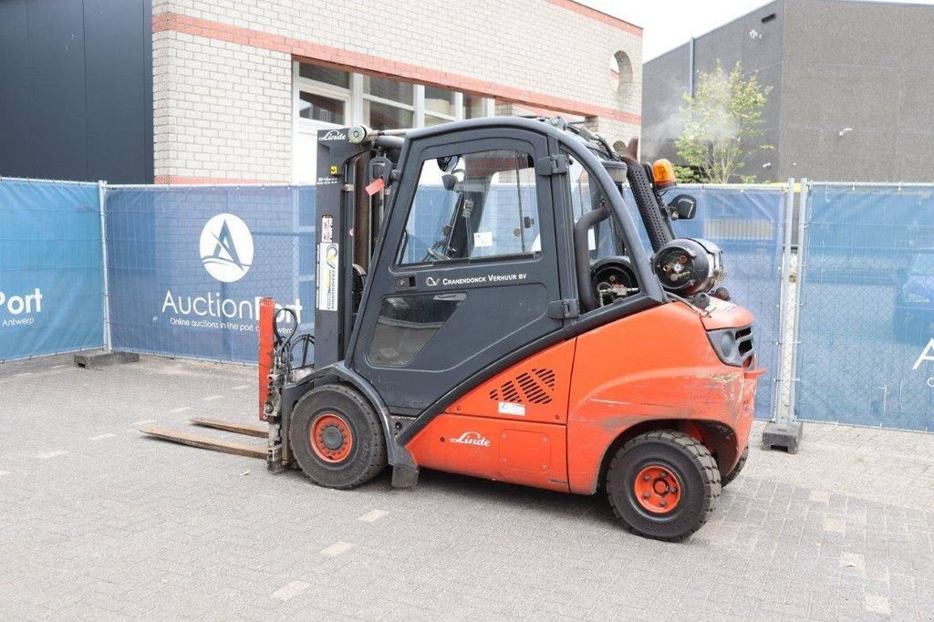 Frontstapler van het type Linde H35T, Gebrauchtmaschine in Antwerpen (Foto 3)