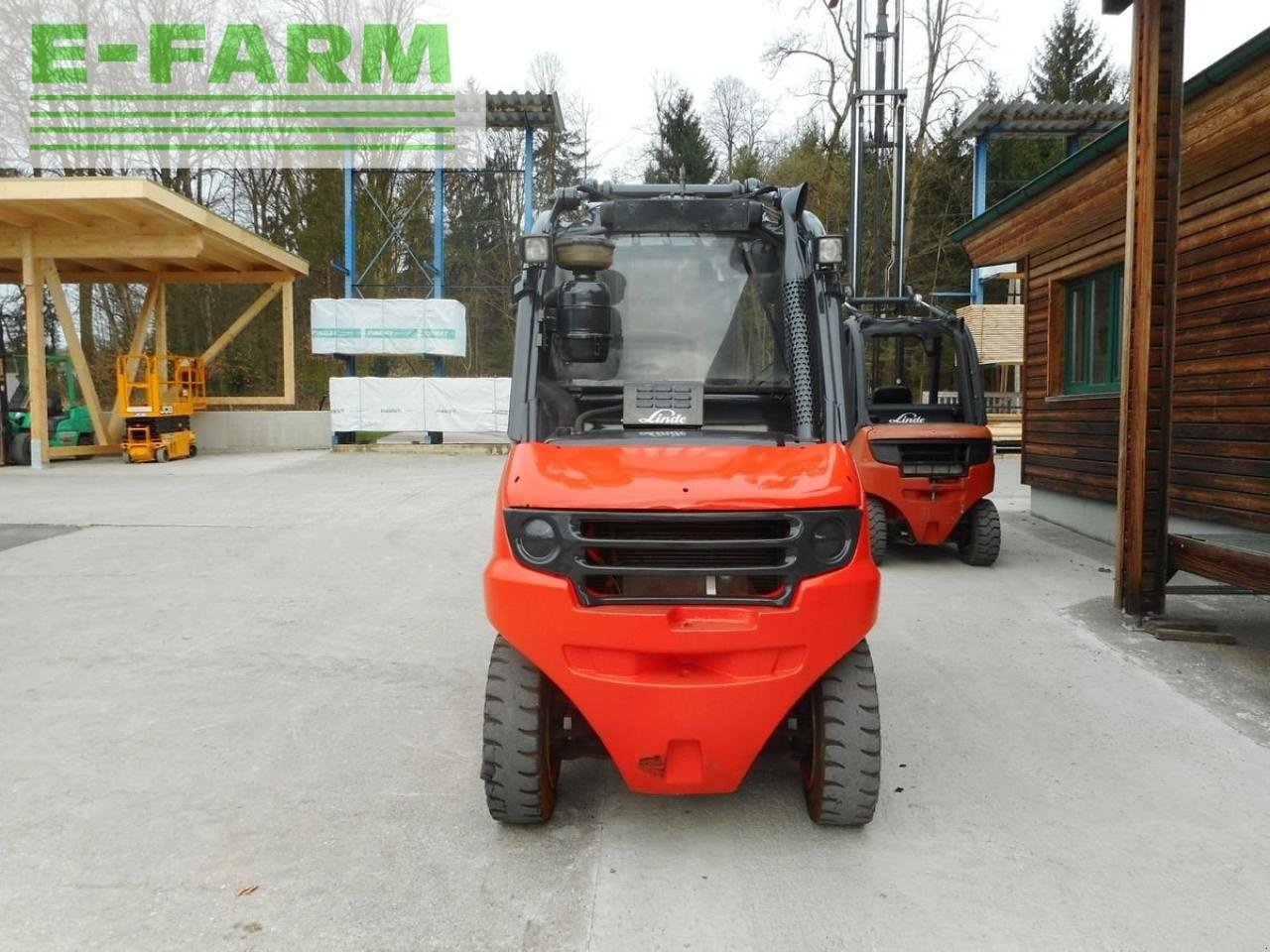 Frontstapler van het type Linde h40d mit vollkabine + rußfilter + seitenschieber, Gebrauchtmaschine in ST. NIKOLAI/DR. (Foto 3)