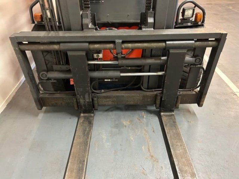 Frontstapler typu Linde H60D, Gebrauchtmaschine w Leeuwarden (Zdjęcie 3)