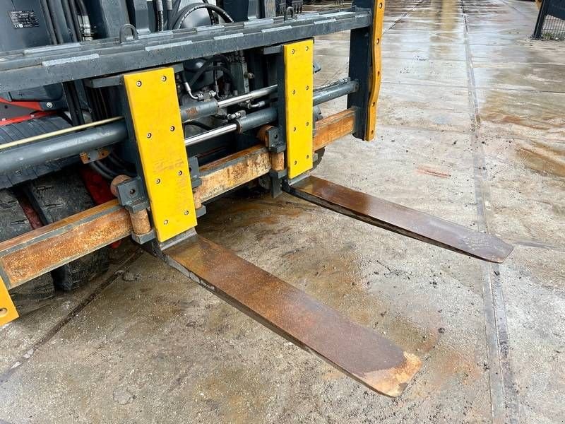 Frontstapler del tipo Linde H70T-02 Side shift / Fork positioners, Gebrauchtmaschine In Veldhoven (Immagine 10)