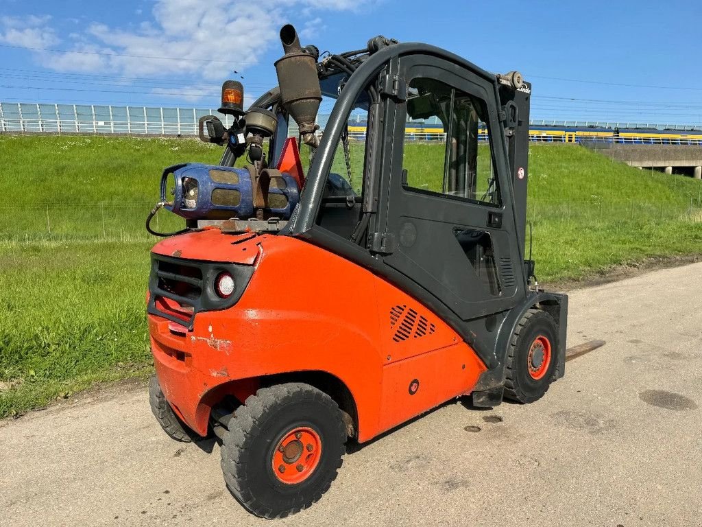 Frontstapler tip Linde Triplo Vorkenversteller H30T-01, Gebrauchtmaschine in Zevenbergschen Hoek (Poză 4)