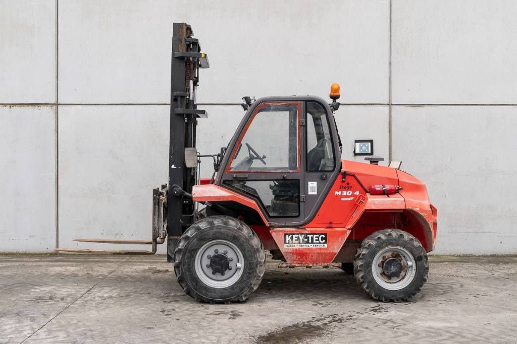 Frontstapler van het type Manitou M 30-4, Neumaschine in Moerbeke (Foto 4)