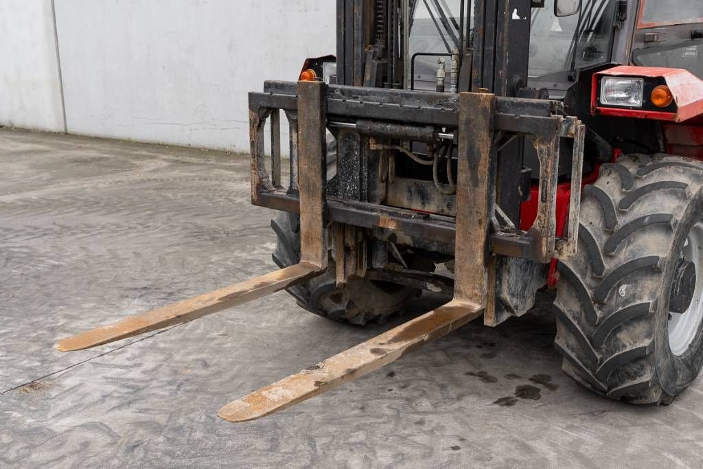 Frontstapler van het type Manitou M 30-4, Neumaschine in Moerbeke (Foto 9)