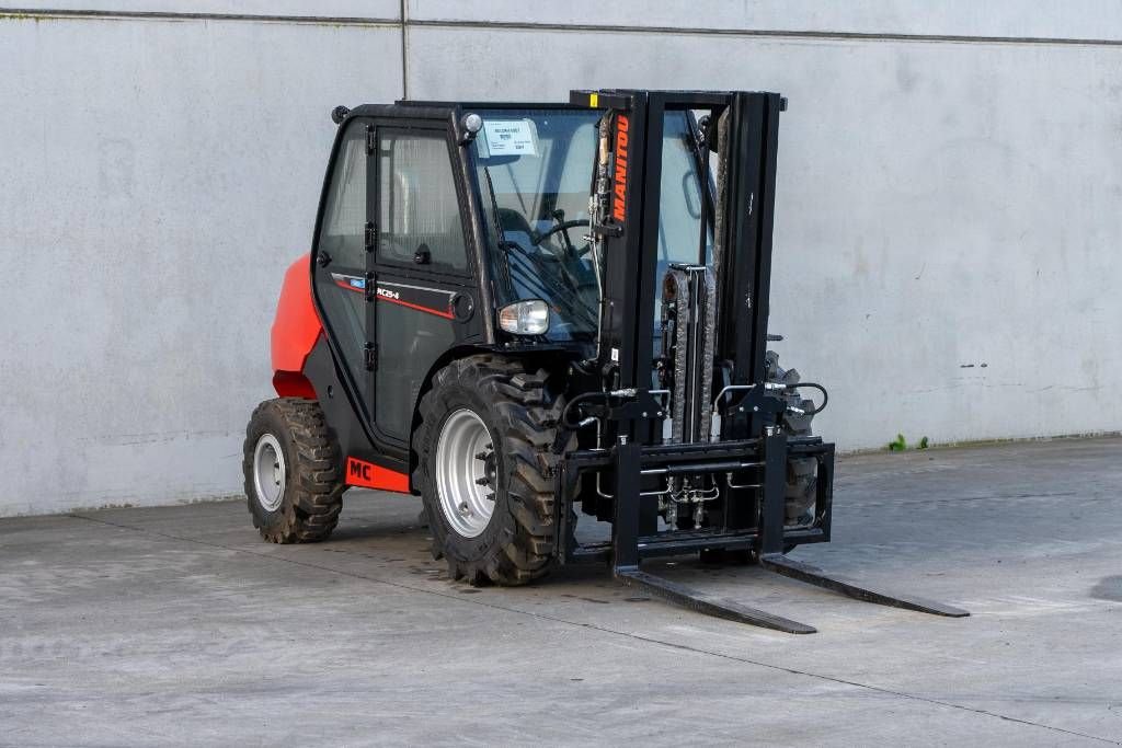 Frontstapler van het type Manitou MC 25-4, Neumaschine in Moerbeke (Foto 2)